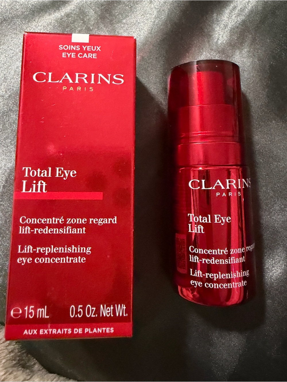 Clarins Total Eye Lift Eye Cream - Red